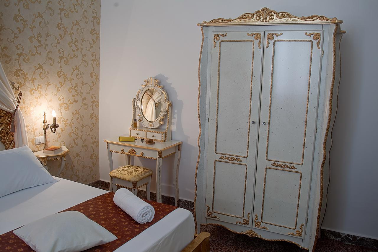 Guest house Gallery 2*