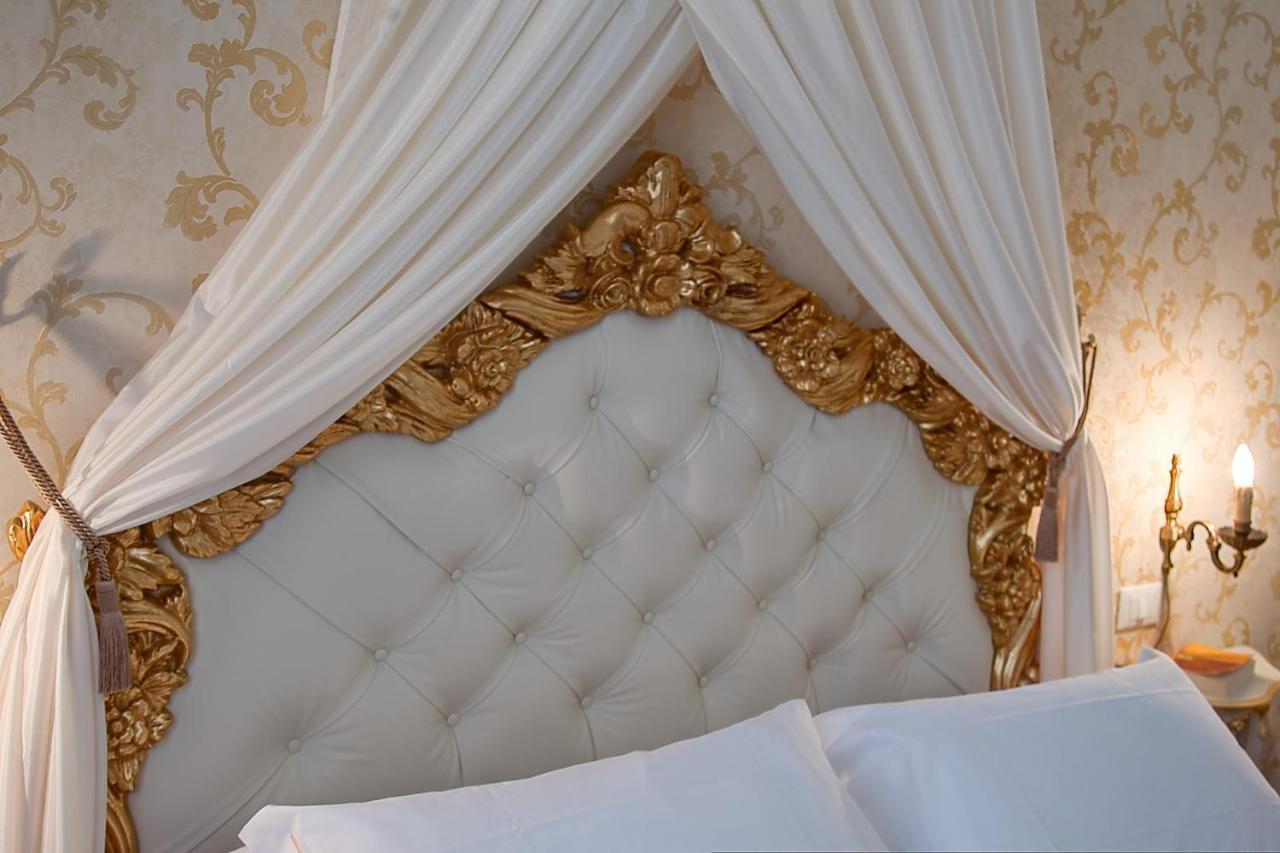 Gallery Guest house 2*