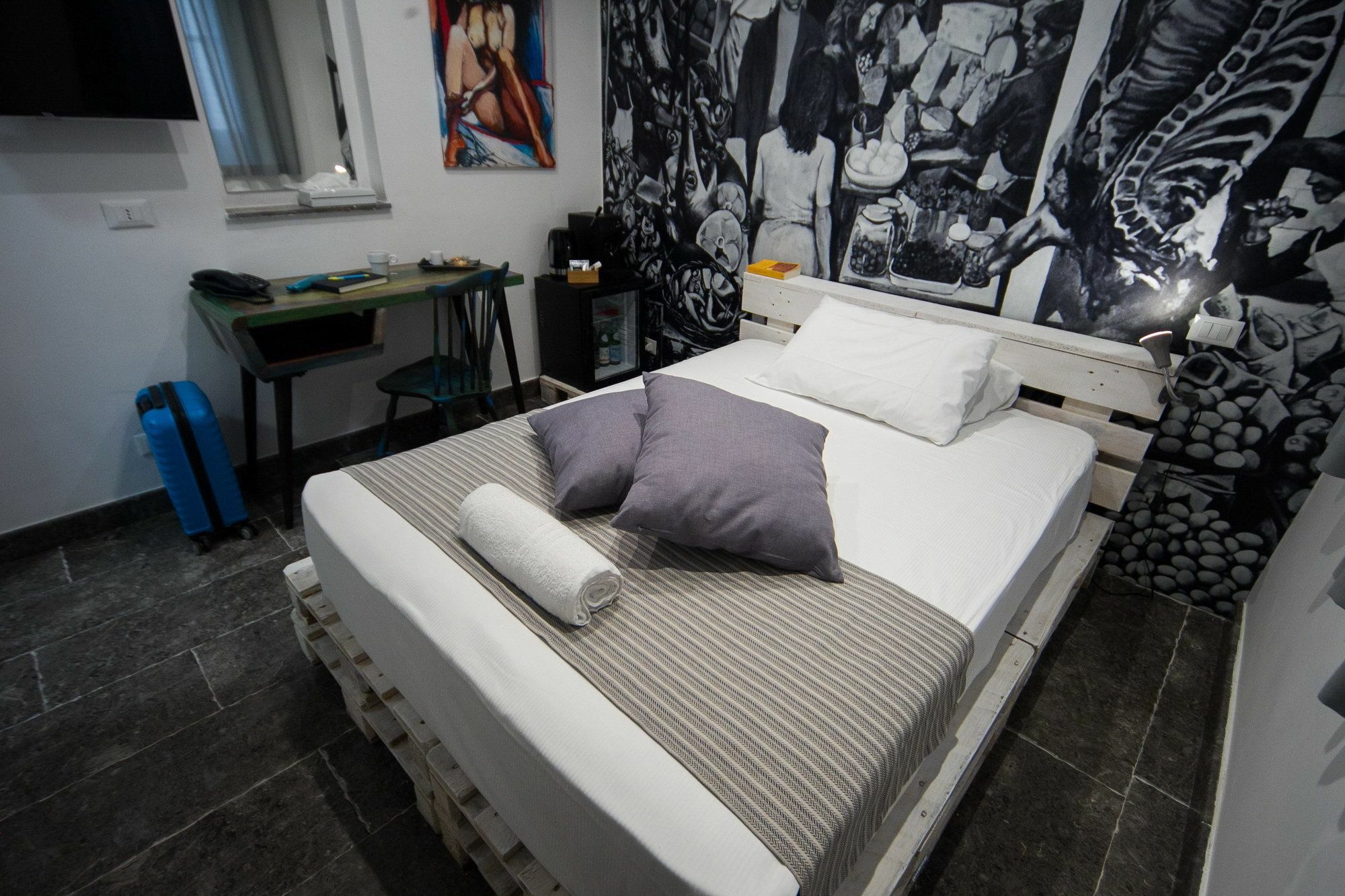 Gallery 2*